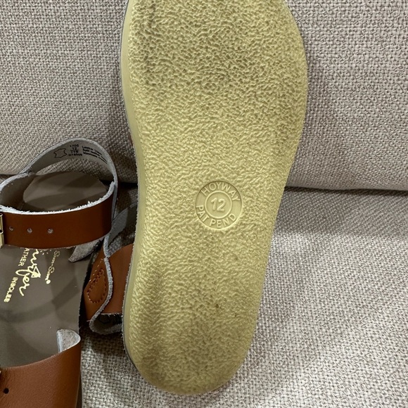 Sun San Surfer - Salt Water Leather Sandals with Buckles size 12 Hoyway - Picture 6 of 6